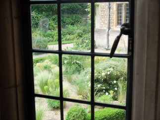 View into an Oxford garden